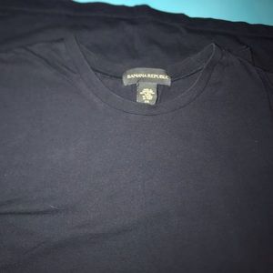 Men’s  Navy Blue. Long sleeve Banana Republic T-Shirt. Plain. No design at all.